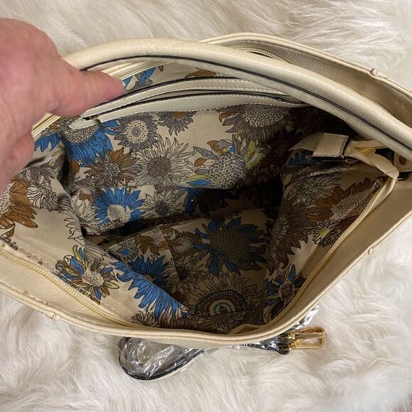 Large Cream Colored Purse Bag Satchel also Crossbody - Picture 5 of 10